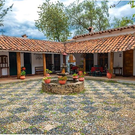 Hotel El Patio De Monterrey Уарас Экстерьер фото