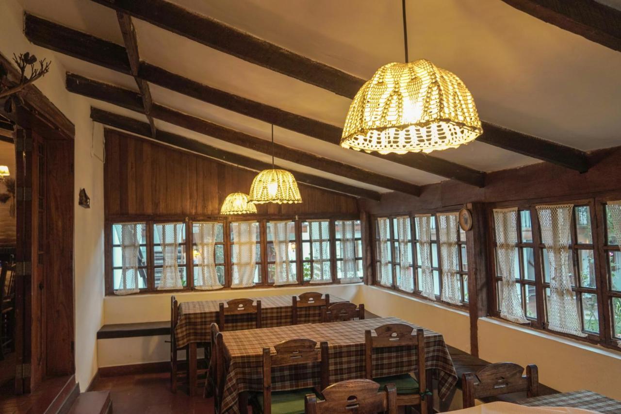 Hotel El Patio De Monterrey Уарас Экстерьер фото