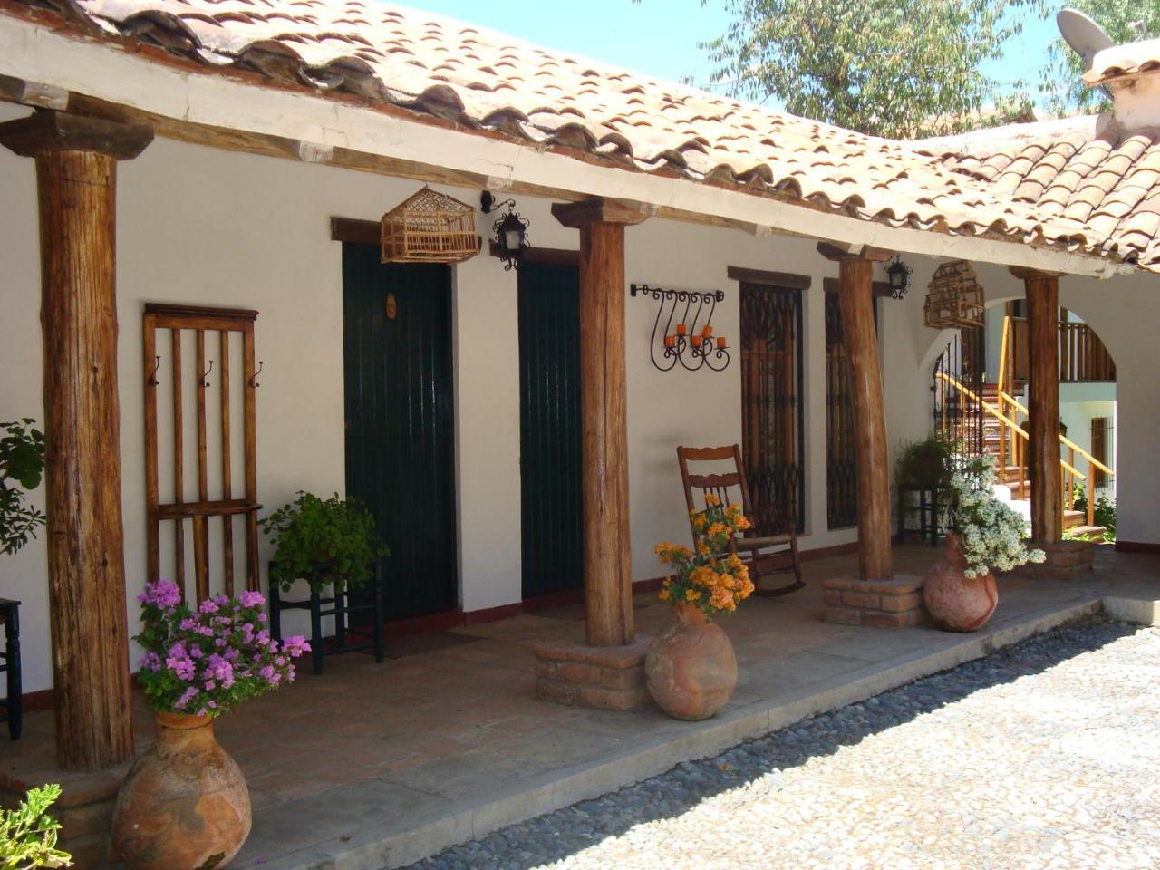 Hotel El Patio De Monterrey Уарас Экстерьер фото
